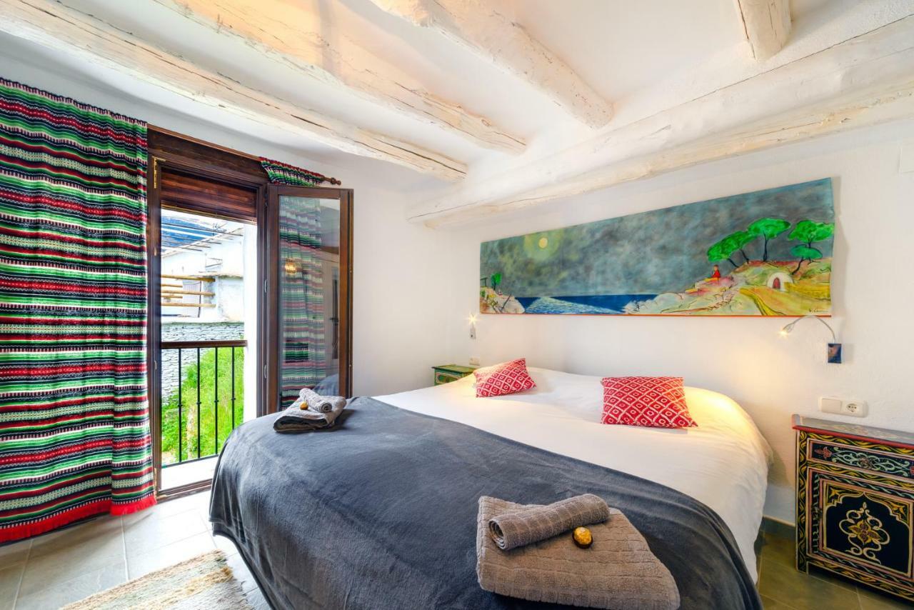 Casa Cecilia Apartment Bubion Bagian luar foto